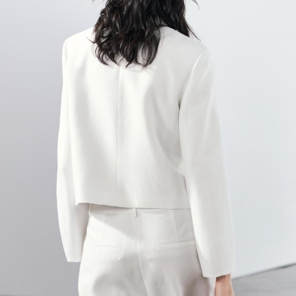 New ZARA Cropped Double Breasted Linen Blend Blazer ZW Collection - Picture 3 of 8